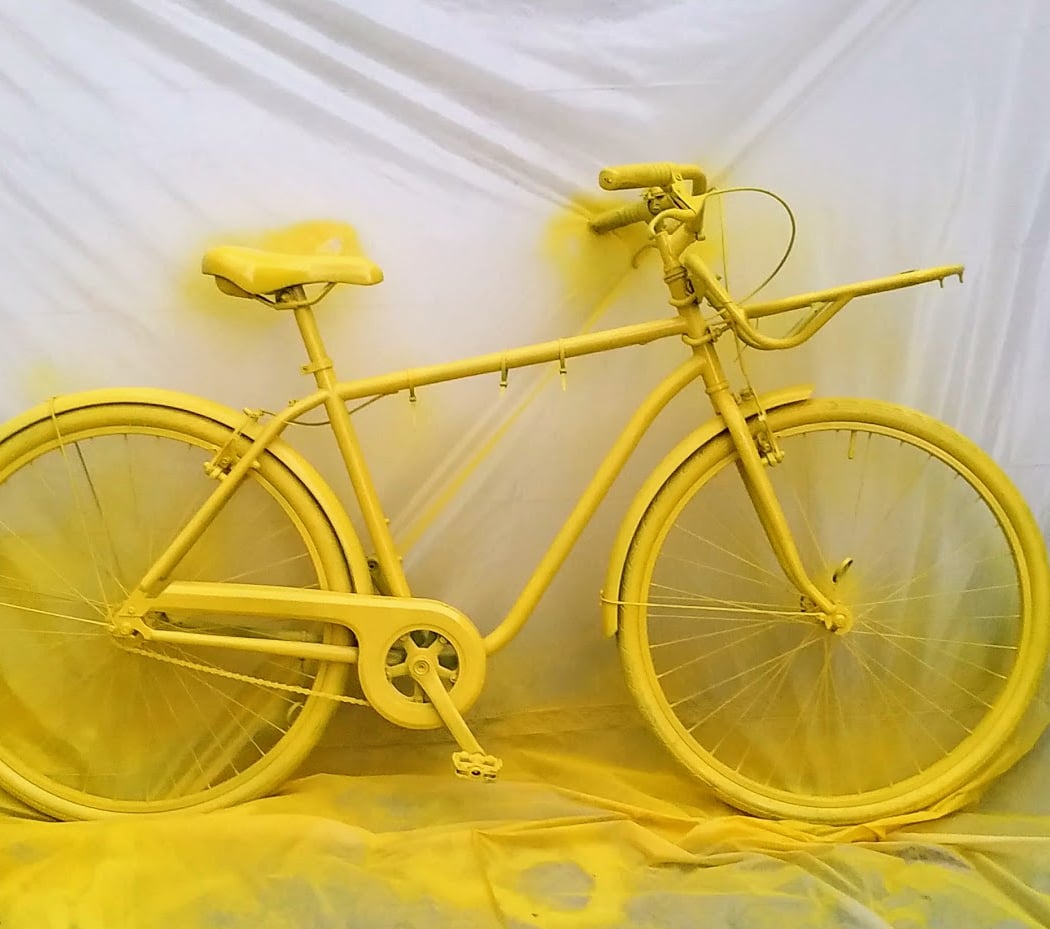 Le vélo jaune - Atelier d'auto-réparation gratuit de l'asso MDB Neuilly-Plaisance à vélo 3